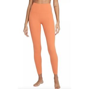 Nike Yoga High Rise 7/8 Leggings